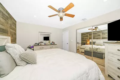 341 Avenue B, Ronkonkoma, NY 11779 - Photo 24