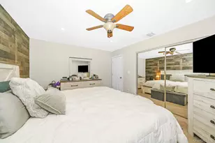 341 Avenue B, Ronkonkoma, NY 11779 - Photo 24