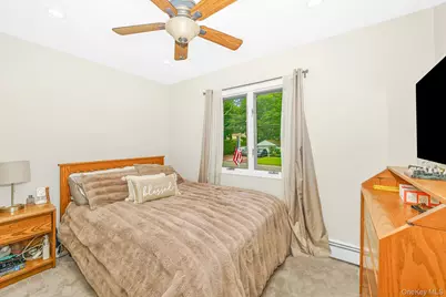 341 Avenue B, Ronkonkoma, NY 11779 - Photo 22