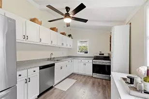 3 Herd Ln, East Setauket, NY 11733 - Photo 10