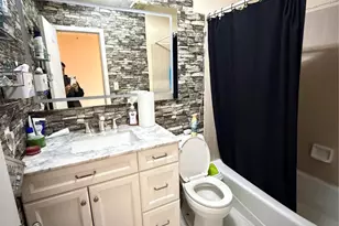 120-21 Riviera Ct, College Point, NY 11356 - Photo 22