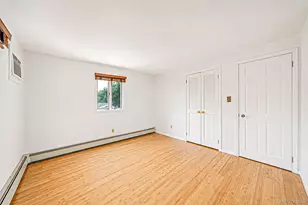 201 Acre Ln, Hicksville, NY 11801 - Photo 10