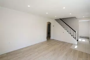 12 Garland, Westbury, NY 11590 - Photo 8