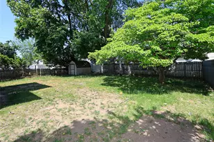 12 Garland, Westbury, NY 11590 - Photo 24