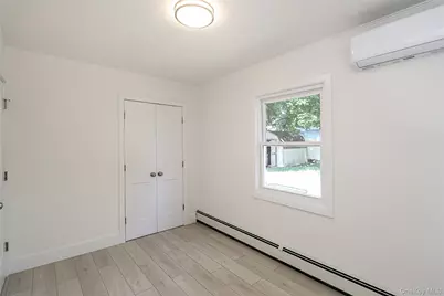 12 Garland, Westbury, NY 11590 - Photo 16