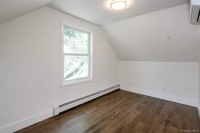 12 Garland, Westbury, NY 11590 - Photo 18