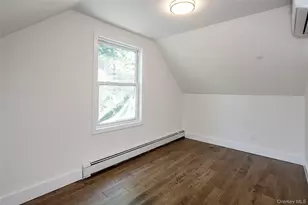12 Garland, Westbury, NY 11590 - Photo 18