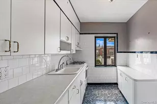 82-88 61st Rd, Middle Village, NY 11379 - Photo 10