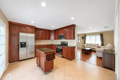 1 Lowell Road, Sayville, NY 11782 - Photo 18