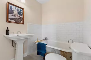 87 Islip Ave, Islip, NY 11751 - Photo 10
