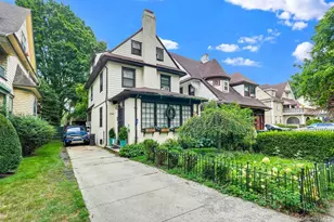 84-44 118th St, Kew Gardens, NY 11415 - Photo 2