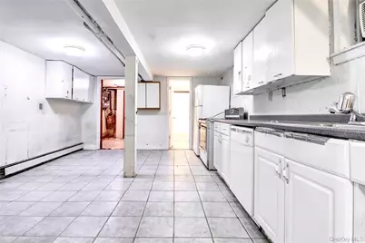 69-15 69th Place, Glendale, NY 11385 - Photo 24