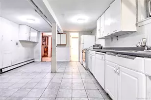 69-15 69th Pl, Glendale, NY 11385 - Photo 24