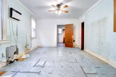 69-15 69th Place, Glendale, NY 11385 - Photo 16