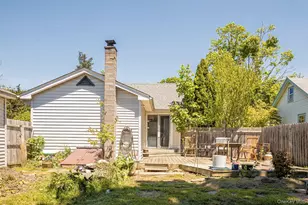278 W Elm Rd, Mastic Beach, NY 11951 - Photo 20
