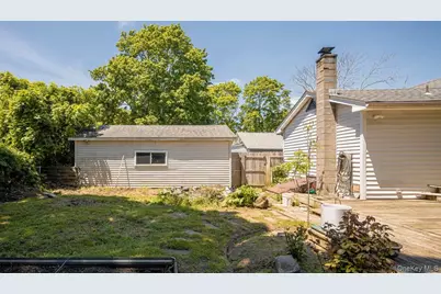 278 W Elm Road, Mastic Beach, NY 11951 - Photo 26