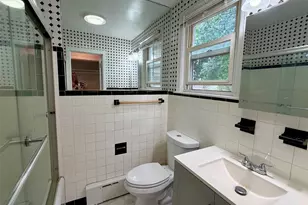 100 Earle Ave, Lynbrook, NY 11563 - Photo 10