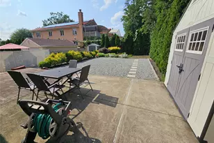 248-41 Thebes Ave, Little Neck, NY 11362 - Photo 2