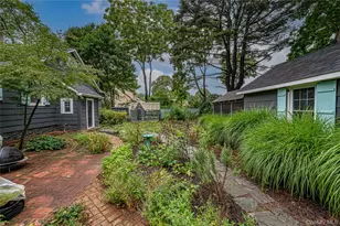 502 Brooklyn Blvd, Brightwaters, NY 11718 - Photo 16