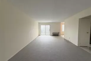 175 Maple Ave, Westbury, NY 11590 - Photo 8