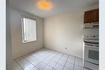 175 Maple Avenue #4H, Westbury, NY 11590 - Photo 12