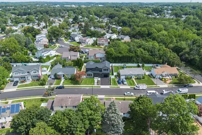 7 Rosewood Place, Plainview, NY 11803 - Photo 44