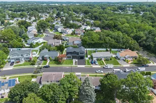 7 Rosewood Pl, Plainview, NY 11803 - Photo 44