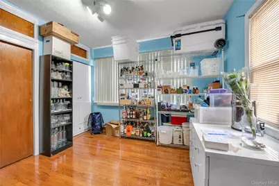 15424 12th Road, Whitestone, NY 11357 - Photo 8