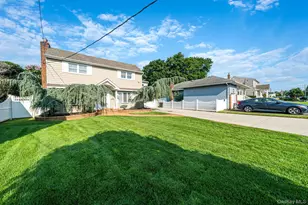 752 Oakfield Ave, Bellmore, NY 11710 - Photo 4