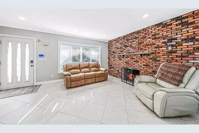 752 Oakfield Avenue, Bellmore, NY 11710 - Photo 6