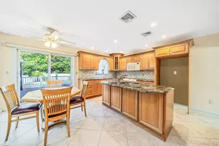 752 Oakfield Ave, Bellmore, NY 11710 - Photo 10