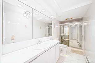 752 Oakfield Ave, Bellmore, NY 11710 - Photo 18