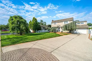 752 Oakfield Ave, Bellmore, NY 11710 - Photo 2