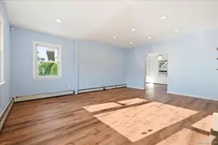 100 Spruce St, West Hempstead, NY 11552 - Photo 4