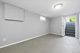 100 Spruce St, West Hempstead, NY 11552 - Photo 22