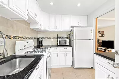 3 Peck Avenue #311A, Rye, NY 10580 - Photo 10
