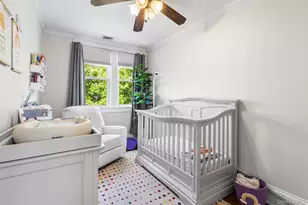 126 Rutland Ave, Rockville Centre, NY 11570 - Photo 14