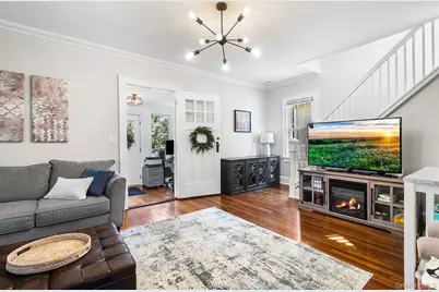 126 Rutland Avenue, Rockville Centre, NY 11570 - Photo 4