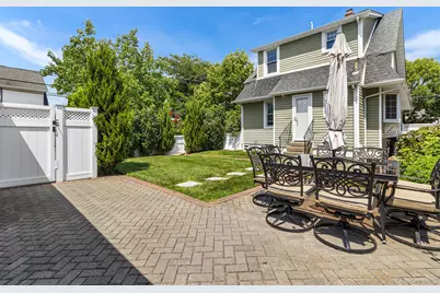 126 Rutland Avenue, Rockville Centre, NY 11570 - Photo 28