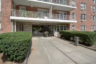 709 Warburton Ave, Yonkers, NY 10701 - Photo 2