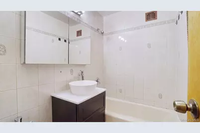 8429 153rd Avenue #6F, Howard Beach, NY 11414 - Photo 10
