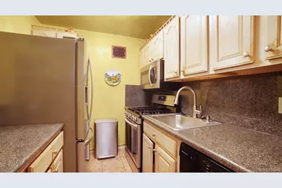 8429 153rd Avenue #6F, Howard Beach, NY 11414 - Photo 8