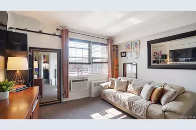 8429 153rd Avenue #6F, Howard Beach, NY 11414 - Photo 4
