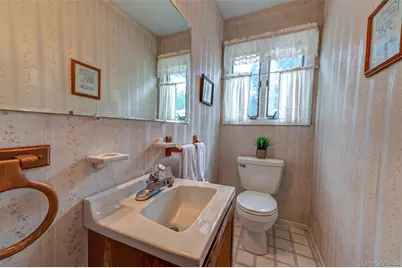 607 7th Avenue, East Northport, NY 11731 - Photo 20