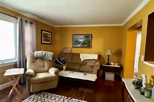 69 Cedar Ave, Poughkeepsie, NY 12603 - Photo 2