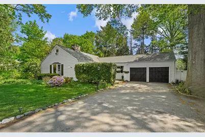 194 W Neck Road, Huntington, NY 11743 - Photo 2
