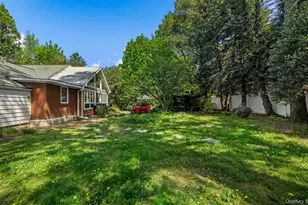 194 W Neck Rd, Huntington, NY 11743 - Photo 22