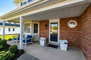 165 Pepperidge Rd, Oakdale, NY 11769 - Photo 2