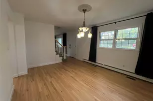 8 Daly Dr, Riverhead, NY 11901 - Photo 6