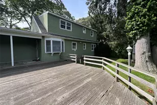 8 Daly Dr, Riverhead, NY 11901 - Photo 28